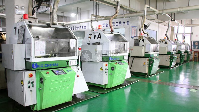 国产加工中心品牌报价解析：揭秘选购要点**