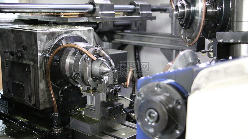 数控铣床加工流程揭秘：从选型到优化